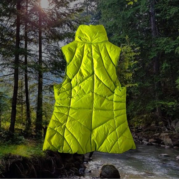 Kenneth Cole Down Puffer Vest - Picture 4 of 4